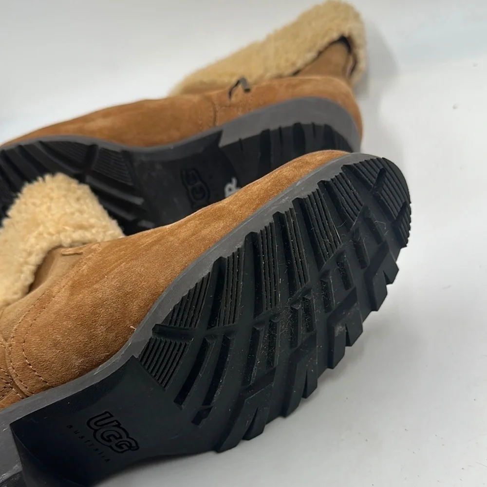 UGG Australia Bellevue Leather Sheepskin Lined Boots Women's Size 9 Buckle